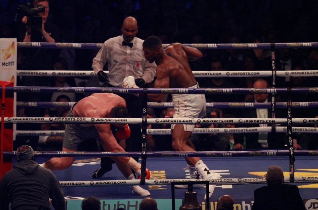 JOshua-Klicsko meccs a Wembleyben (Fotó: EPA/Sean Dempsey)