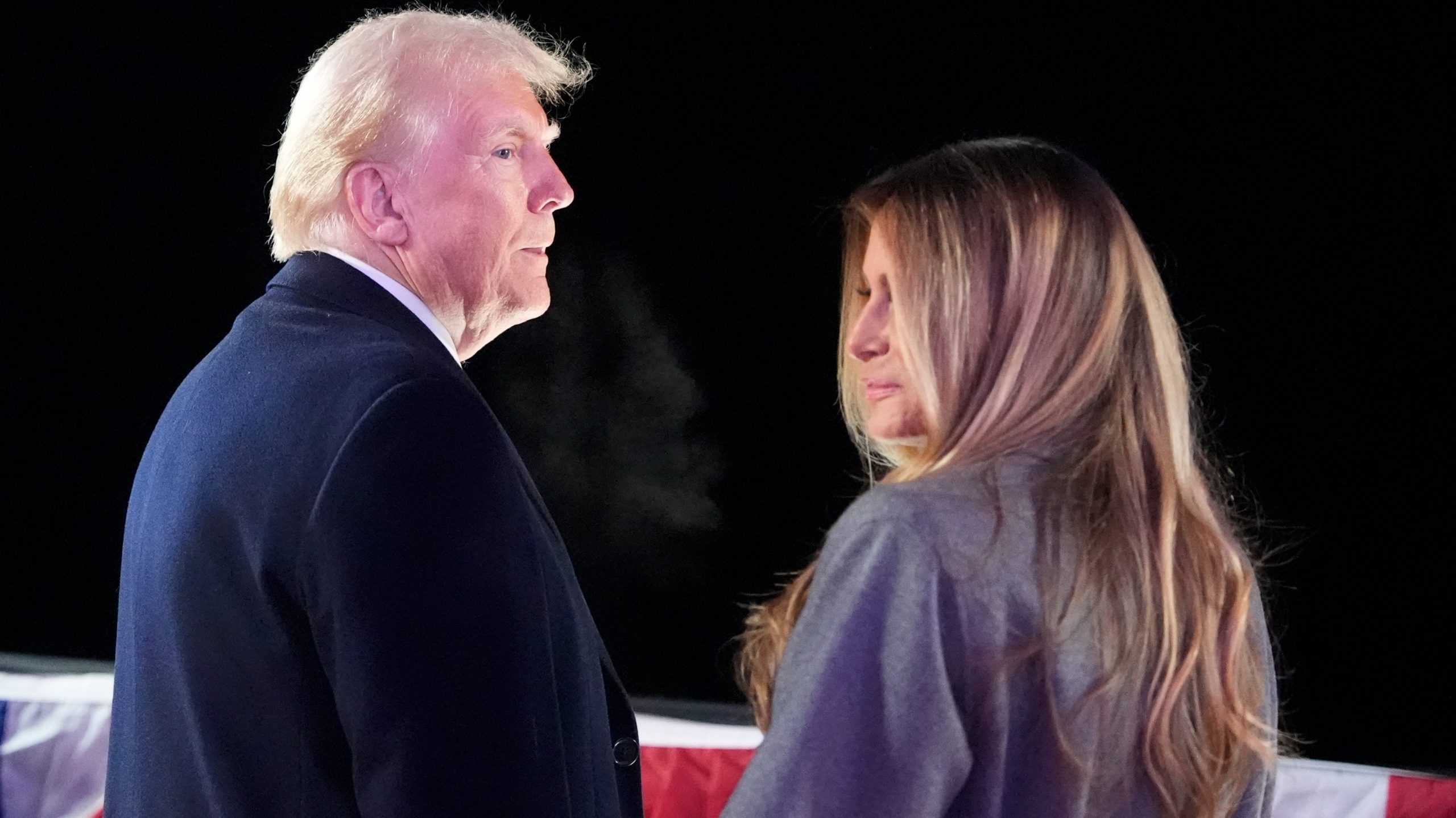 Elnöki beiktatás: tízezrével érkeznek Trump támogatói Washingtonba ...